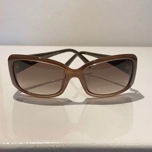 Fendi Women’s Sunglasses FS5338R 902 Brown